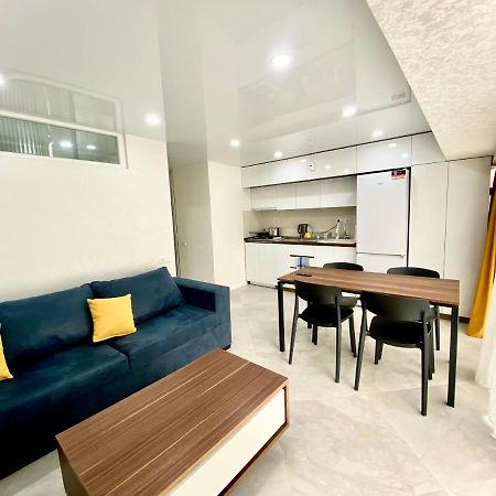Gss - A Apartment Tbilisi Buitenkant foto