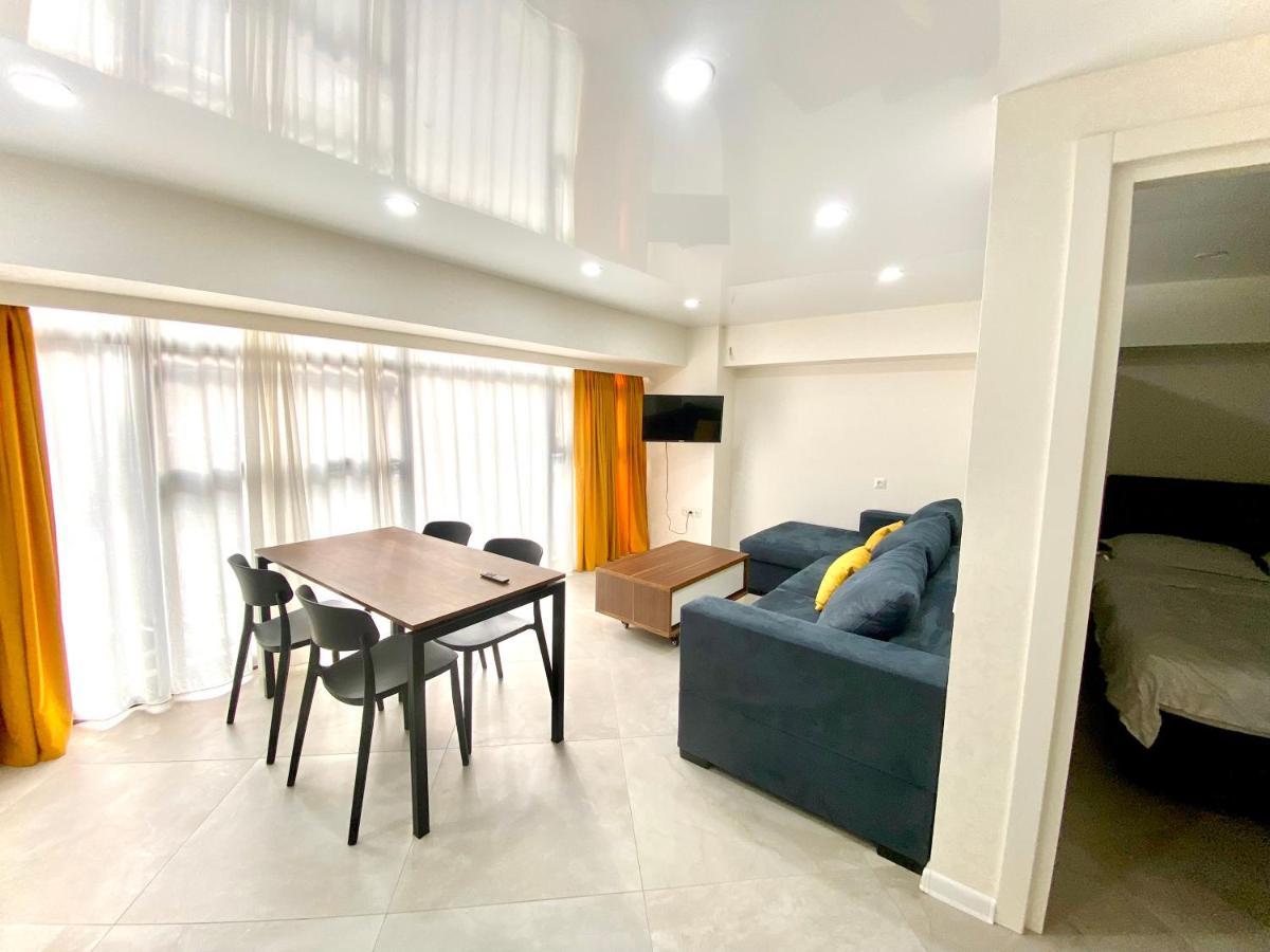 Gss - A Apartment Tbilisi Buitenkant foto